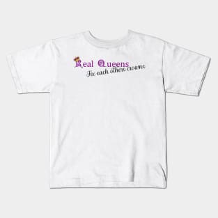 Real Queens fix each others crowns Kids T-Shirt